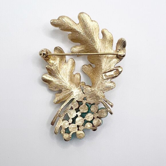 Crown Trifari  Brooch Pin Faux Turquoise Rhinestone Gold Tone Grape Leaf VTG - Picture 7 of 12